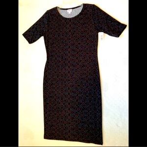 Lularoe Beautiful form flattering dress with elbow sleeves ultra soft stretchy